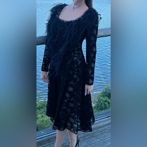 2022 Chanel Ready to wear ostrich trim dress - Picture 16 of 16